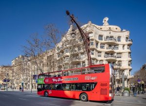 Barcelona City Tour Hop-On Hop-Off with Optional Boat
