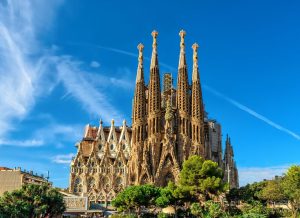 Barcelona in 1 Day: Sagrada Familia, Park Guell,Old Town