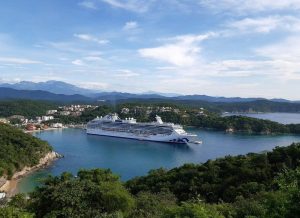 Discover the magic of Huatulco and its surroundings areas